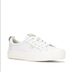 Cariuma
OCA Low White Premium Leather Sneaker